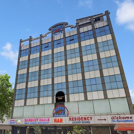ホテル Super Townhouse Oak Lb Nagar Ramoji ハイデラバード エクステリア 写真