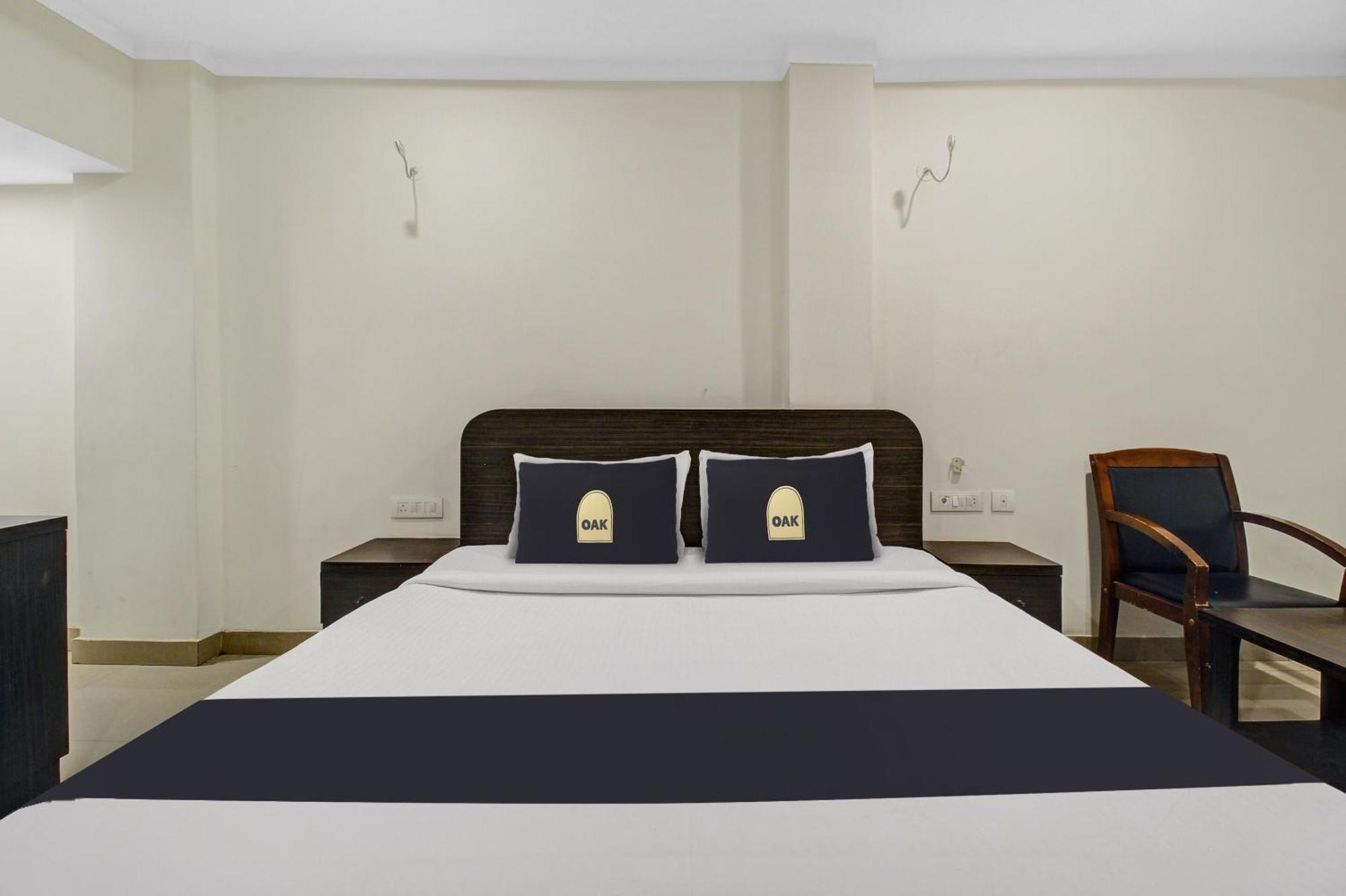 ホテル Super Townhouse Oak Lb Nagar Ramoji ハイデラバード エクステリア 写真
