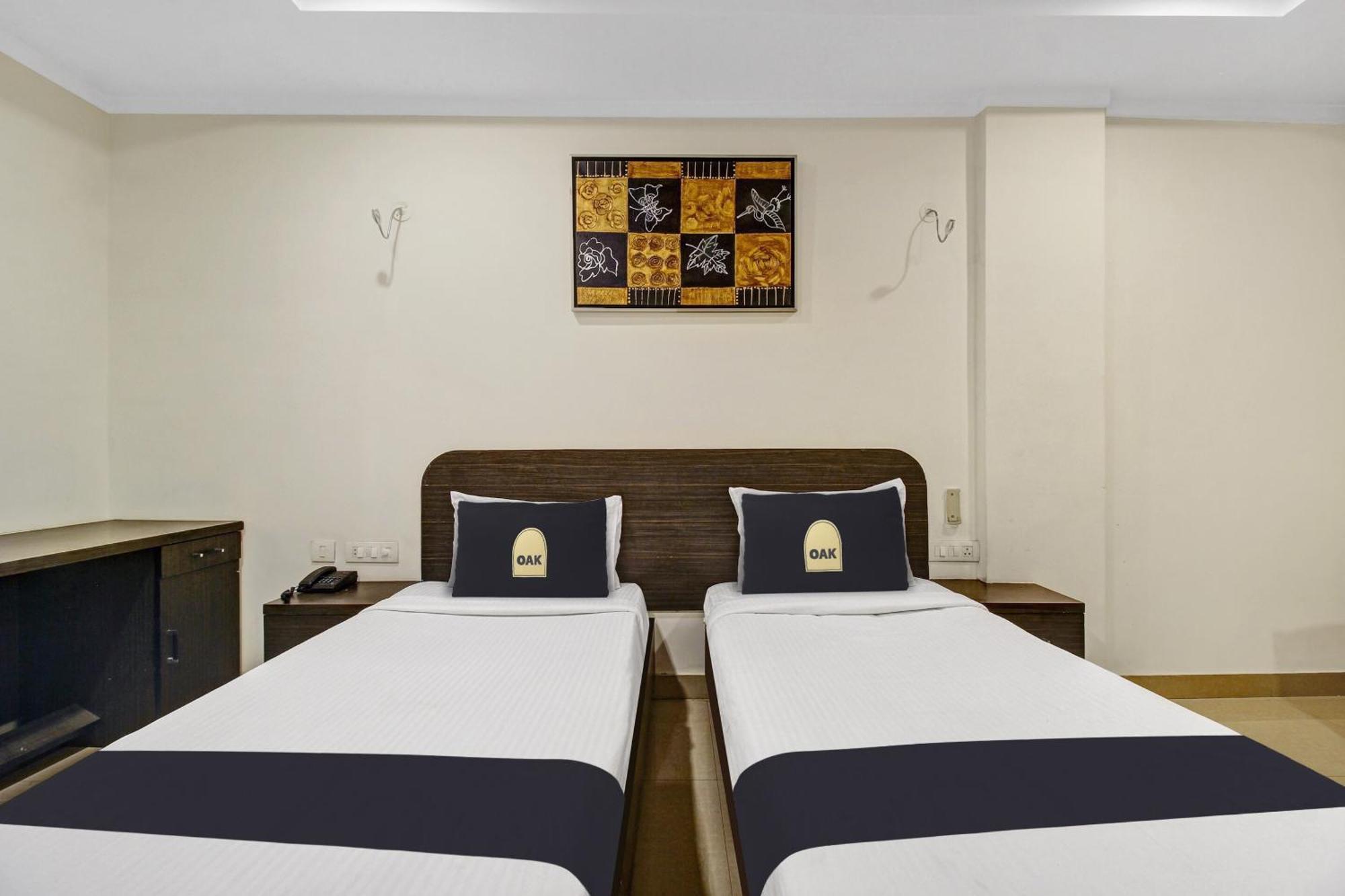 ホテル Super Townhouse Oak Lb Nagar Ramoji ハイデラバード エクステリア 写真