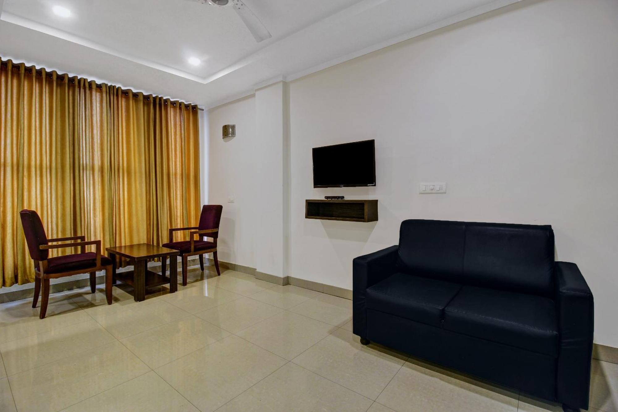 ホテル Super Townhouse Oak Lb Nagar Ramoji ハイデラバード エクステリア 写真