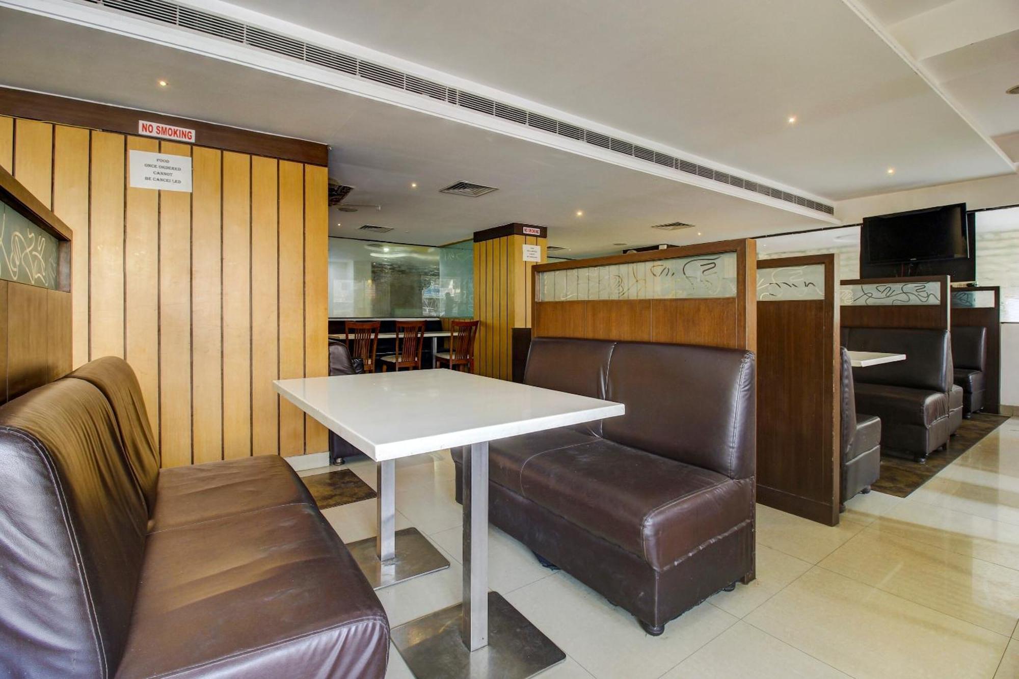 ホテル Super Townhouse Oak Lb Nagar Ramoji ハイデラバード エクステリア 写真